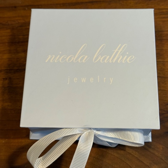 Nicola Bathie Love Bird Earrings New With Box - Picture 3 of 3